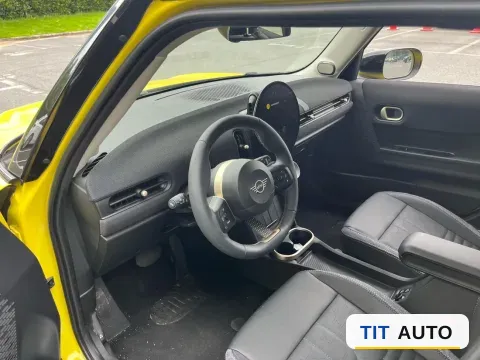 2023 MINI MINI 7