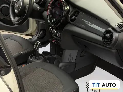 2023 MINI MINI 4