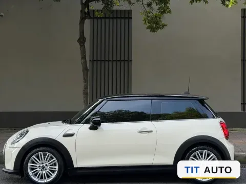 2023 MINI MINI 6