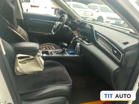 2022 Bestune T55 3