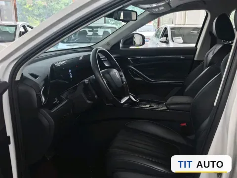 2022 Bestune T55 7