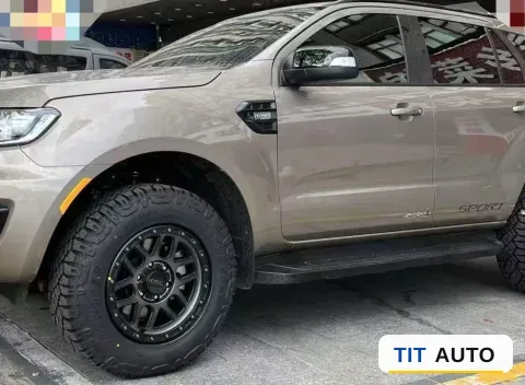 2020 Ford Everest 3