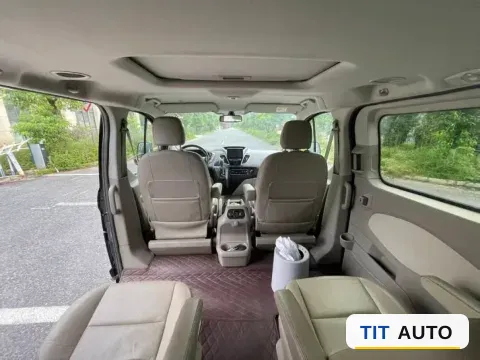 2017 Ford Tourneo 4