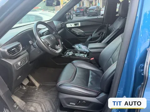 2020 Ford Explorer 4