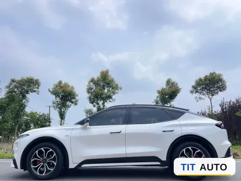 2022 Ford EVOS 4