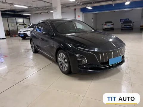 2024 HongQi E-QM5 3