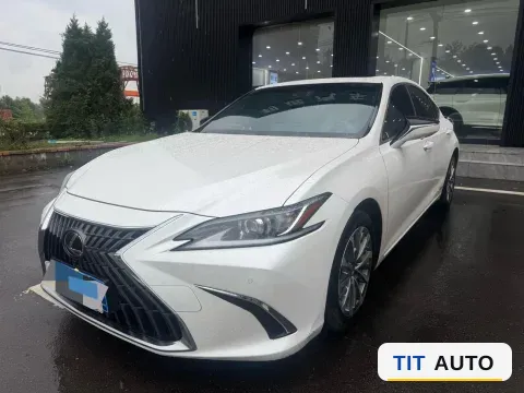 2021 Lexus ES