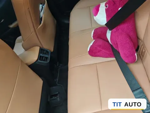 2020 Lexus UX 3
