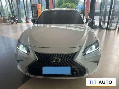 2022 Lexus ES 2