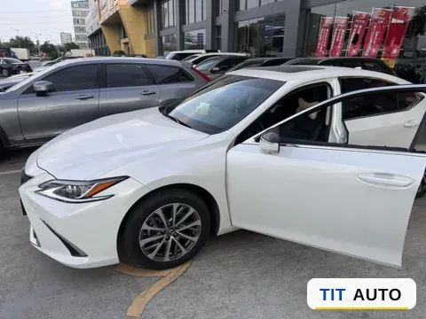 2022 Lexus ES 6