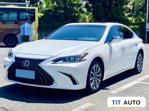 2023 Lexus ES