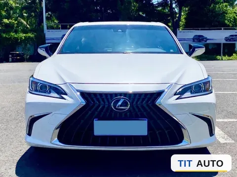 2023 Lexus ES 3