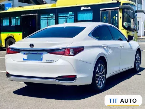 2023 Lexus ES 5