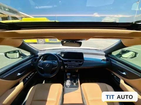 2023 Lexus ES 7