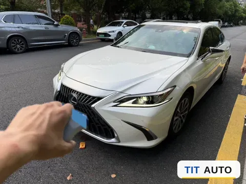 2023 Lexus ES
