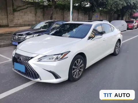 2022 Lexus ES