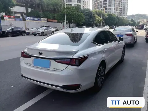 2022 Lexus ES 3