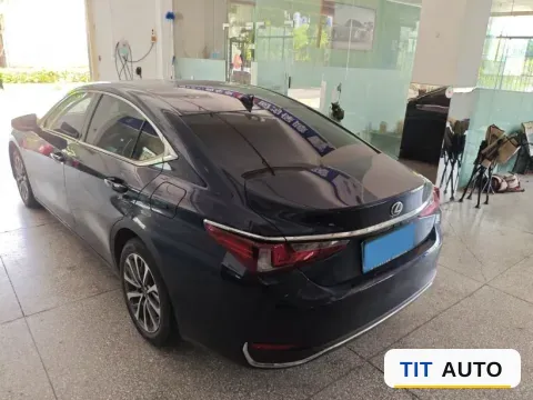 2022 Lexus ES 5