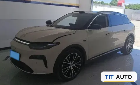 2027 Leapmotor C11