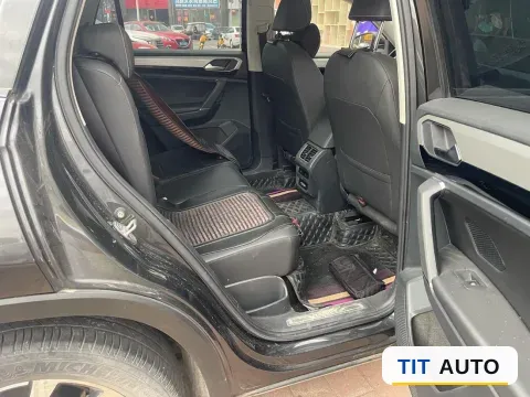 2019 Jeep Cherokee 4