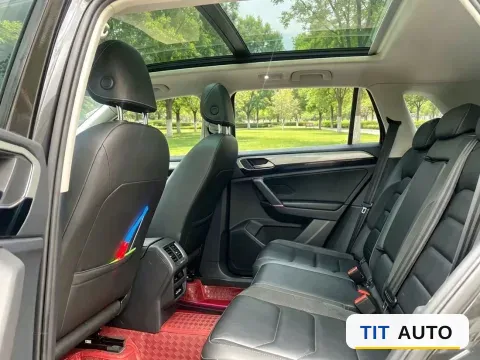 2019 Jeep Cherokee 6