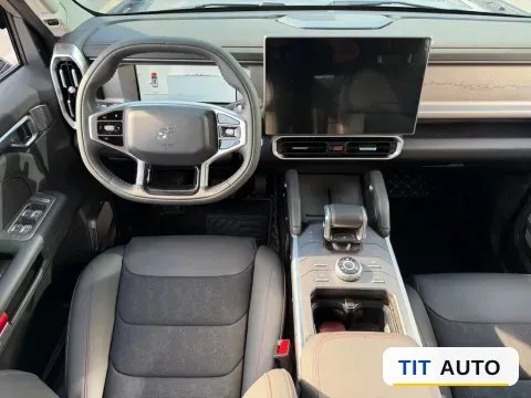 2023 Jetour Traveller 12