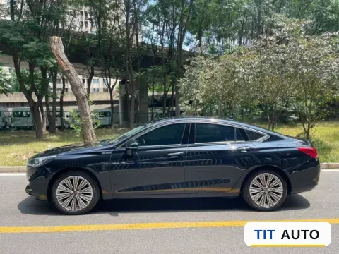 2022 HongQi H5 4