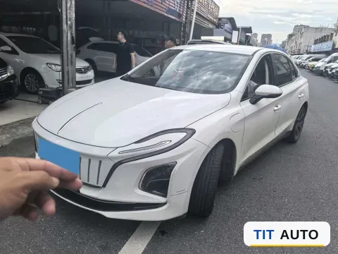 2023 HongQi E-QM5 2