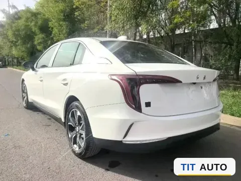 2023 HongQi E-QM5 9