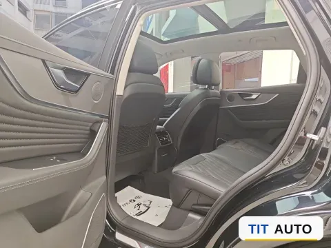 2023 HongQi HS5 5