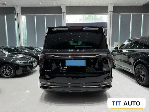 2024 HongQi HQ9 7