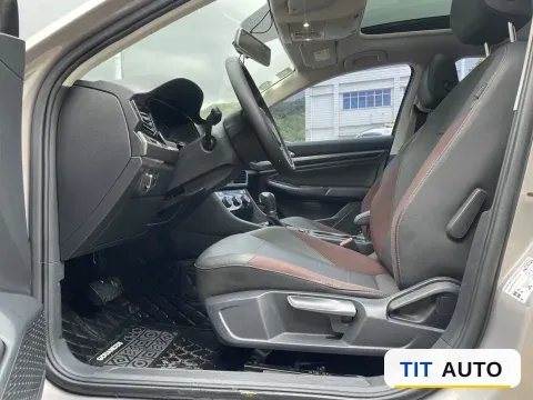 2019 Bestune T77 4