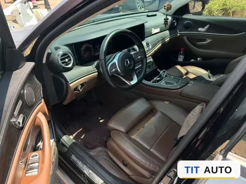 2019 Lincoln Continental 3