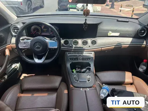 2019 Lincoln Continental 6