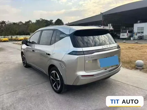 2023 MAXUS Interstellar 5