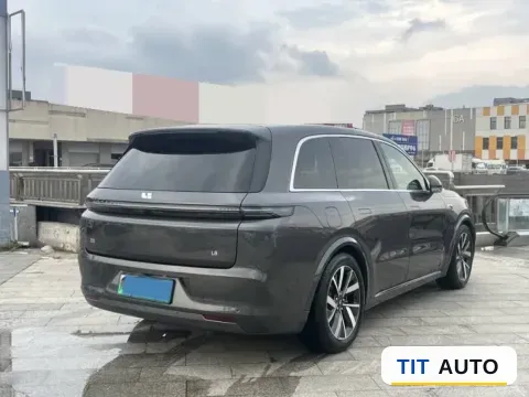 2023 Li L8 4