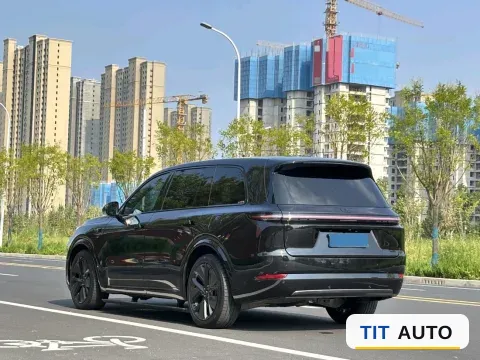 2022 Li L9 5