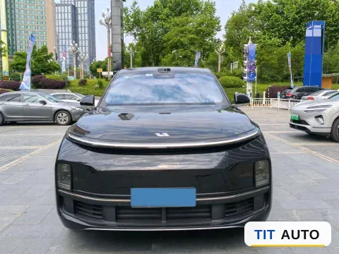 2025 Li L8 2