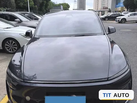 2025 Tesla Model Y 3