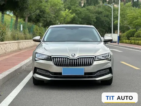 2022 Skoda Superb 2