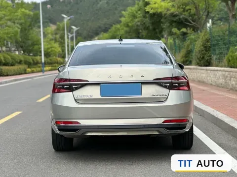 2022 Skoda Superb 5