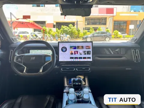 2025 MAXUS XinTu V70 9