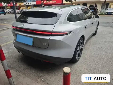 2024 NIO ET5T 5