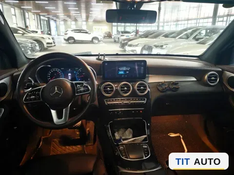 2022 Mercedes-Benz GLC Class 4