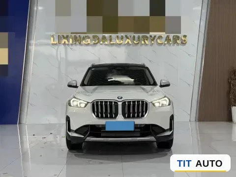 2023 BMW X1 2