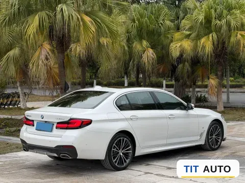 2022 BMW 5 Series 5