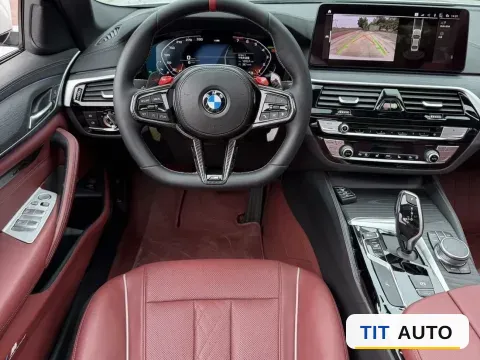 2022 BMW 5 Series 6
