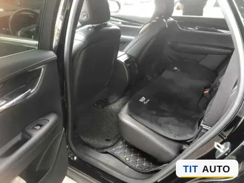 2021 Cadillac XT5 5