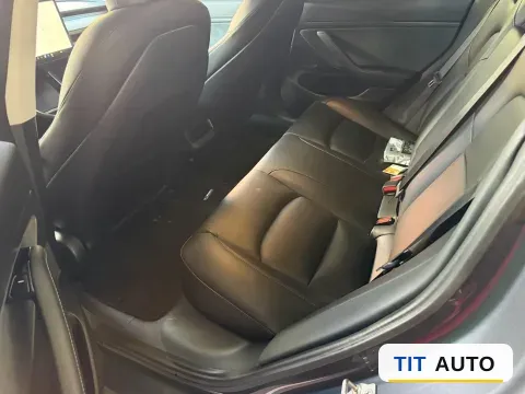 2020 Tesla Model 3 4