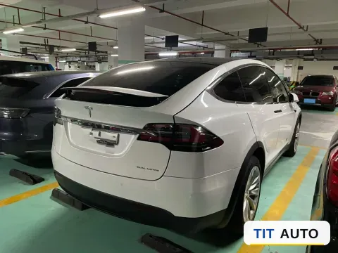 2019 Tesla Model X 6